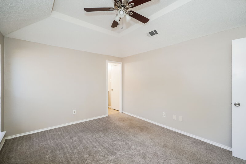 1,710/Mo, 2110 Mesa Wood Dr Glenn Heights, TX 75154 Main Bedroom View