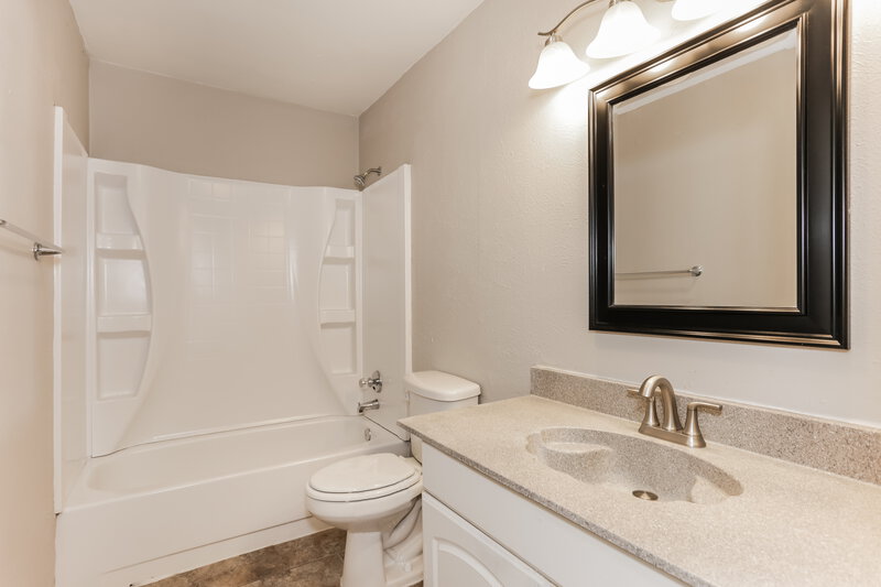 2,195/Mo, 4605 Preston Trail Mesquite, TX 75150 Bathroom View