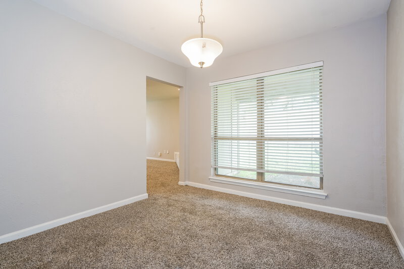 2,055/Mo, 1201 Canyon Oaks Dr Lancaster, TX 75146 Breakfast Nook View