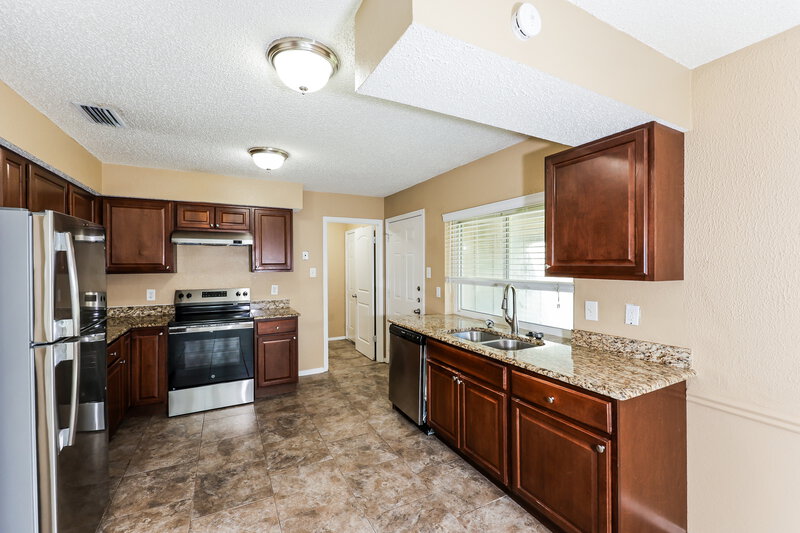2,060/Mo, 1712 Choctaw Dr Mesquite, TX 75149 Kitchen View