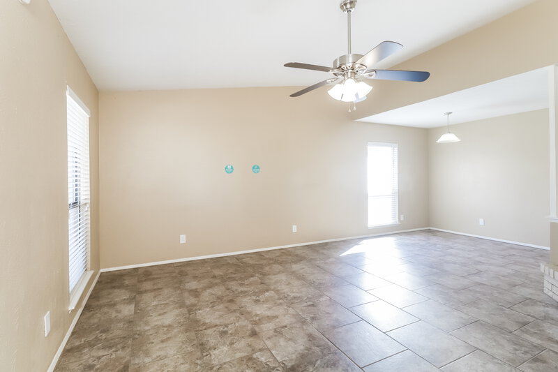 2,055/Mo, 7522 Christie Ln Dallas, TX 75249 Misc View 4