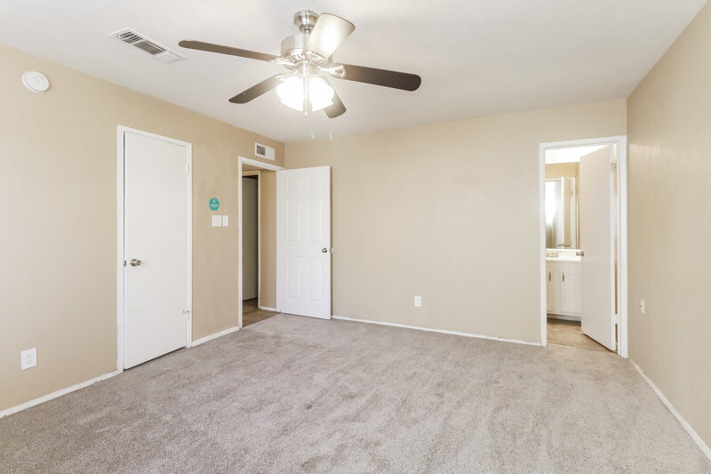 2,055/Mo, 7522 Christie Ln Dallas, TX 75249 Misc View 10