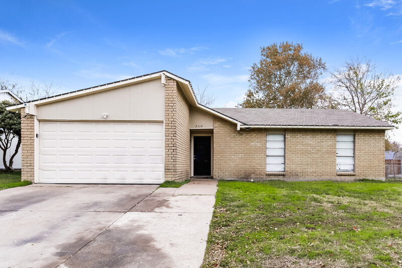 2,055/Mo, 7119 Hedge Dr Dallas, TX 75249 External View