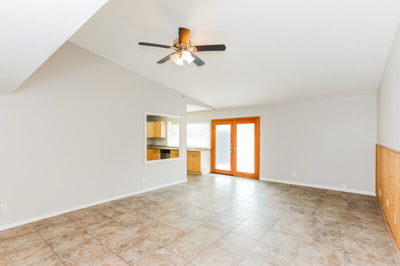 2,180/Mo, 2109 Palmer Trail Grand Prairie, TX 75052 Living Room View 2