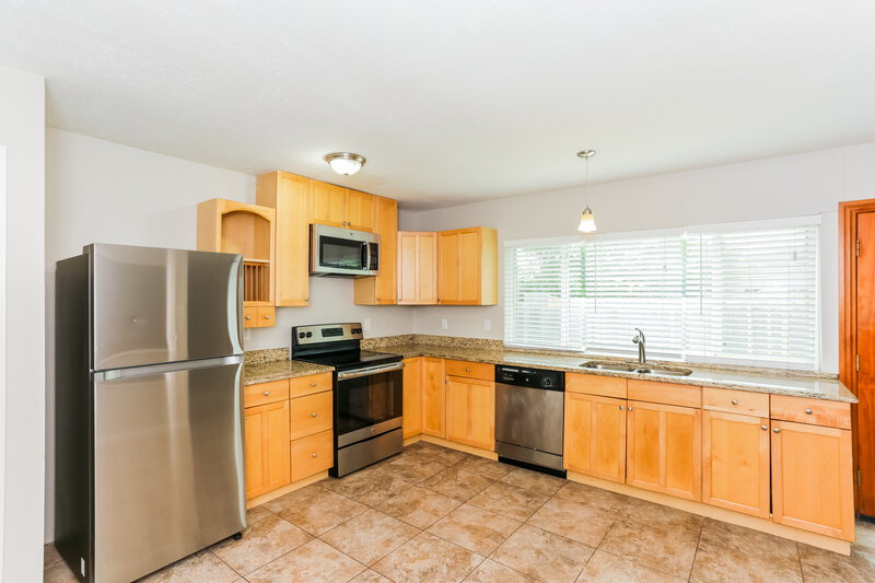 2,180/Mo, 2109 Palmer Trail Grand Prairie, TX 75052 Kitchen View