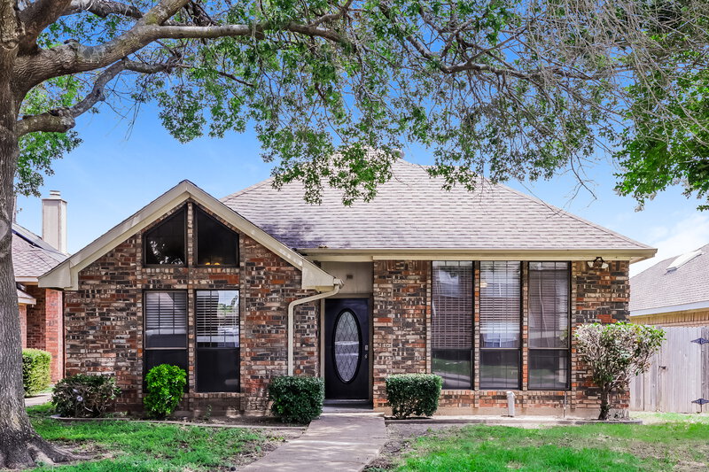 2,060/Mo, 807 Longleaf Dr DeSoto, TX 75115 External View
