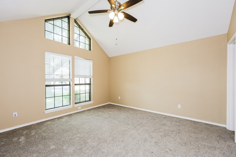 2,060/Mo, 807 Longleaf Dr DeSoto, TX 75115 Main Bedroom View
