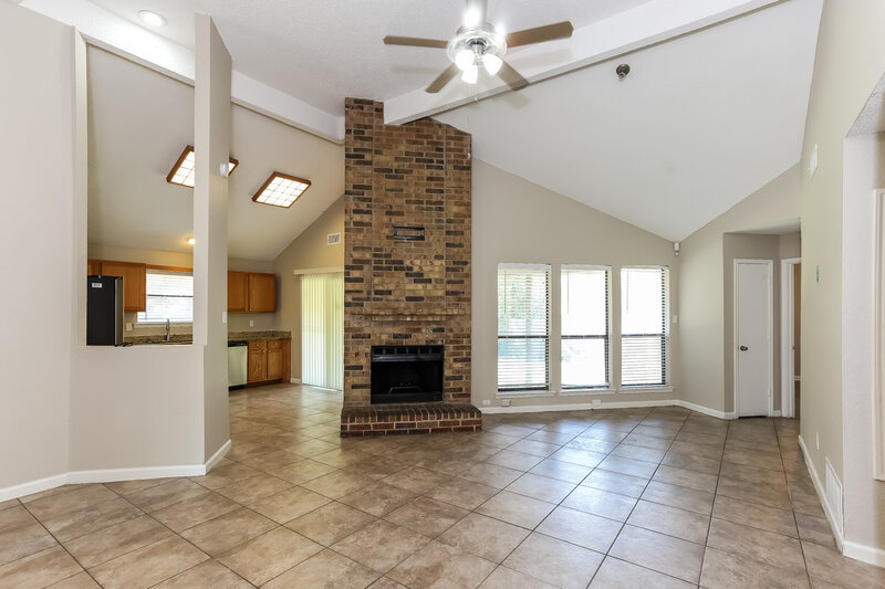 2,065/Mo, 6328 Canyon Circle Fort Worth, TX 76133 Living Room View