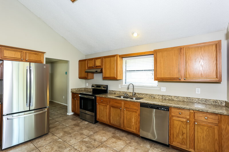 2,065/Mo, 6328 Canyon Circle Fort Worth, TX 76133 Kitchen View