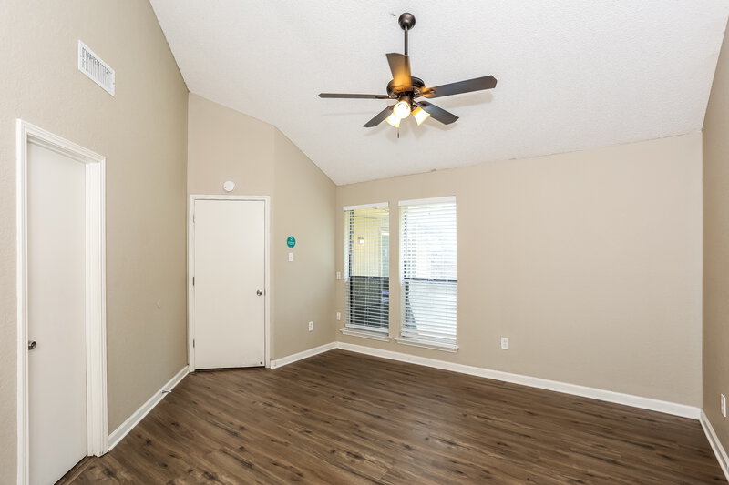 2,065/Mo, 6328 Canyon Circle Fort Worth, TX 76133 Main Bedroom View