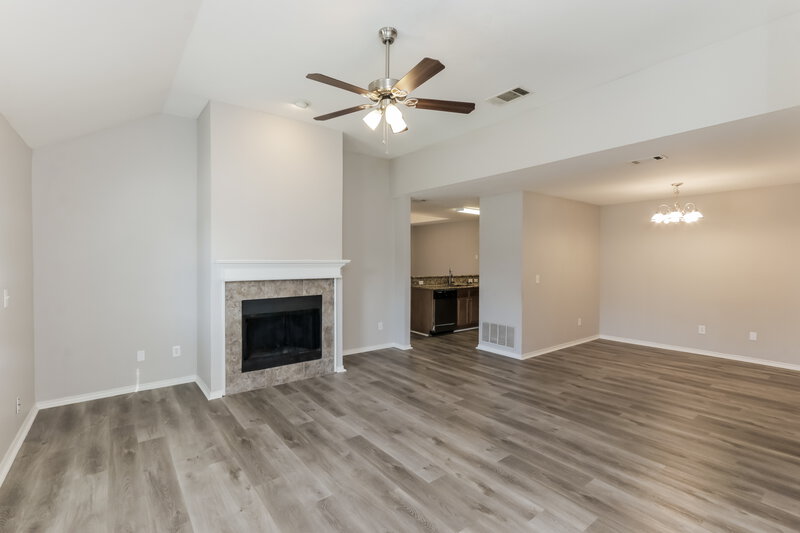 2,155/Mo, 1059 Gaynor Ave Duncanville, TX 75137 Living Room View