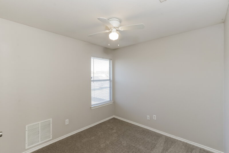 2,155/Mo, 1059 Gaynor Ave Duncanville, TX 75137 Bedroom View 3