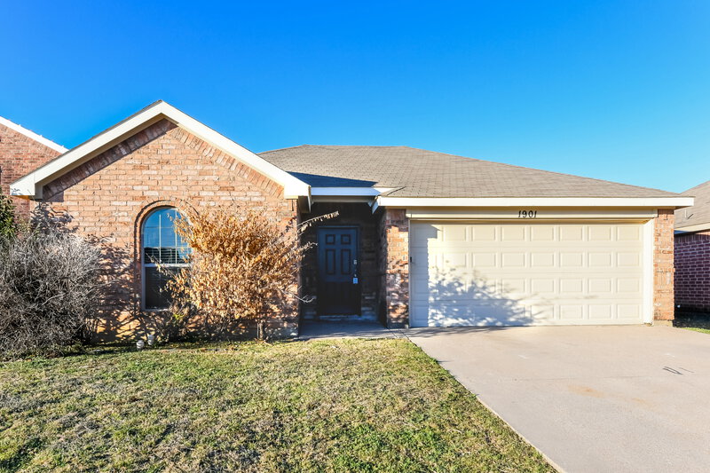 1,640/Mo, 1901 Belshire Ct Fort Worth, TX 76140 External View