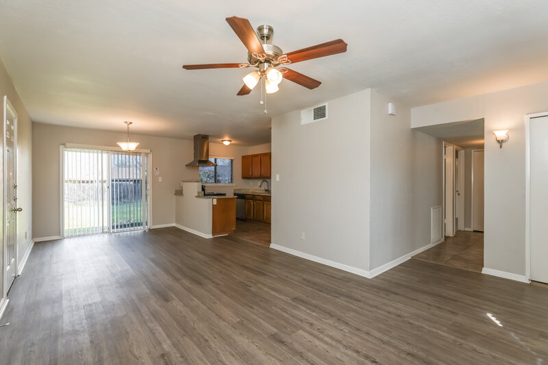 1,720/Mo, 6937 Sandybrook Dr Fort Worth, TX 76120 Misc View