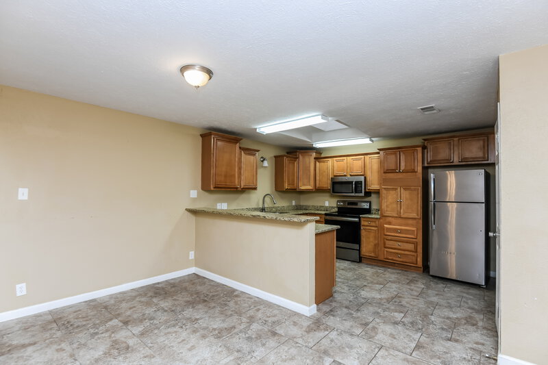 0/Mo, 2705 Amber Dr S Fort Worth, TX 76133 Dining Room View