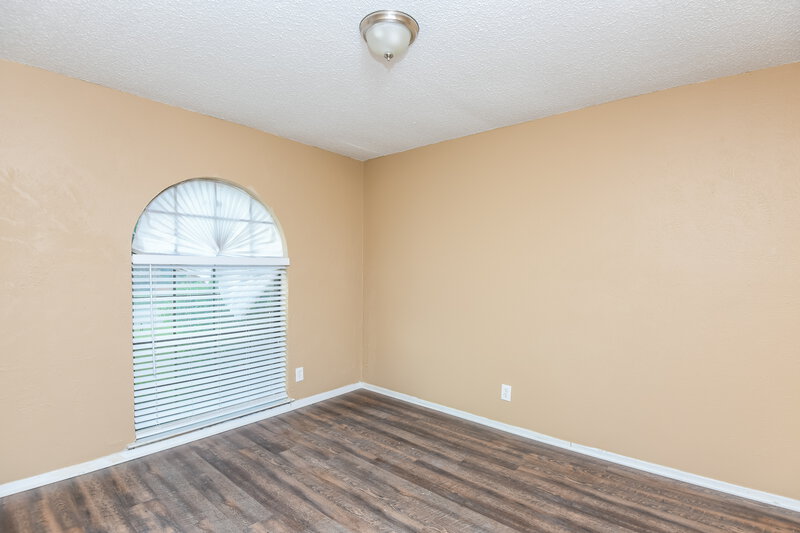 0/Mo, 2705 Amber Dr S Fort Worth, TX 76133 Bedroom View