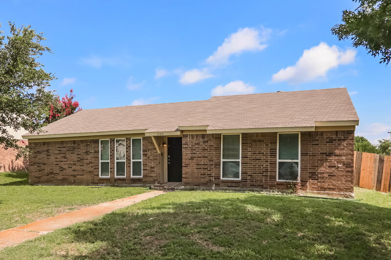 1,880/Mo, 1205 High Valley Dr Garland, TX 75041 Front View