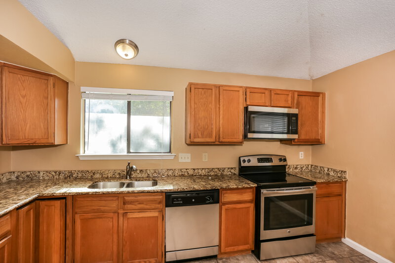 1,750/Mo, 3309 Galemeadow Dr Fort Worth, TX 76123 Kitchen View