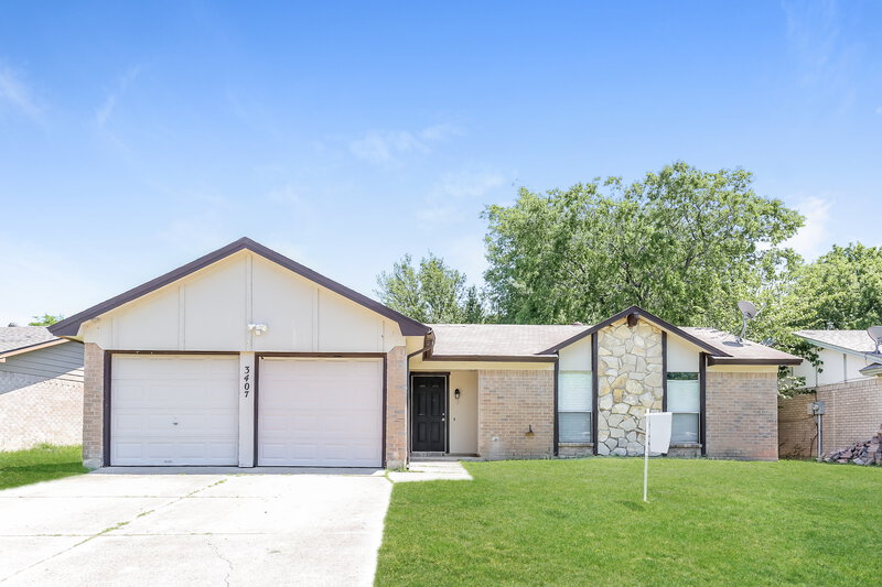 2,540/Mo, 3407 Spring Meadows Dr Arlington, TX 76014 External View