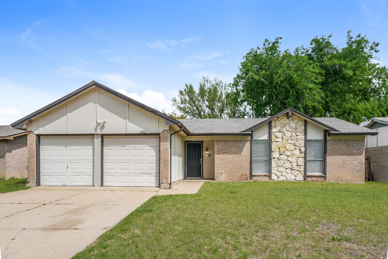 2,015/Mo, 3407 Spring Meadows Dr Arlington, TX 76014 External View