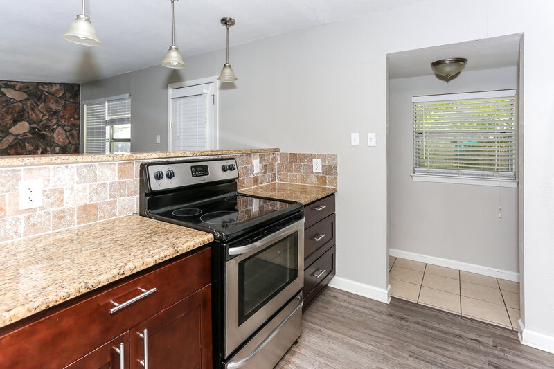 2,540/Mo, 3407 Spring Meadows Dr Arlington, TX 76014 Kitchen View