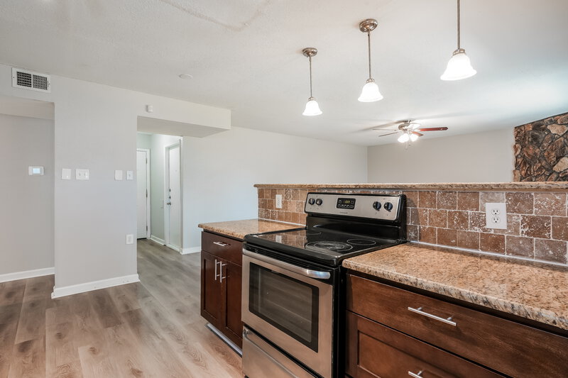 2,015/Mo, 3407 Spring Meadows Dr Arlington, TX 76014 Kitchen View 3