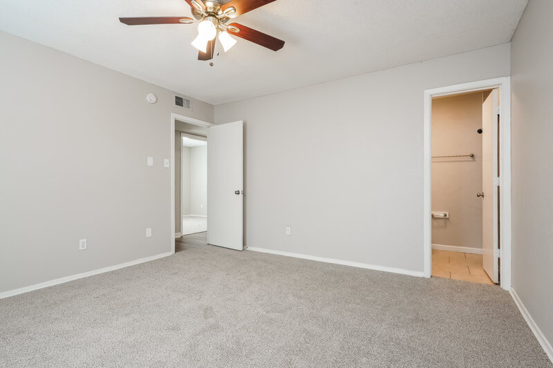 2,015/Mo, 3407 Spring Meadows Dr Arlington, TX 76014 Main Bedroom View