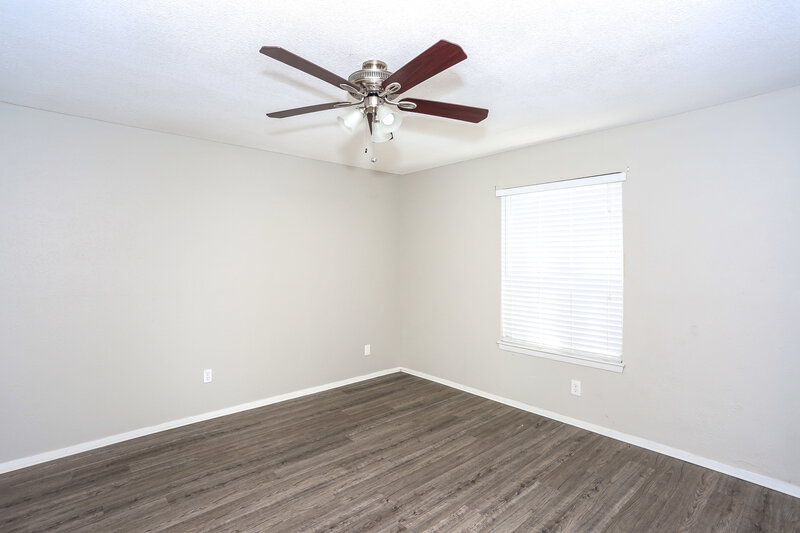 2,540/Mo, 3407 Spring Meadows Dr Arlington, TX 76014 Master Bedroom View