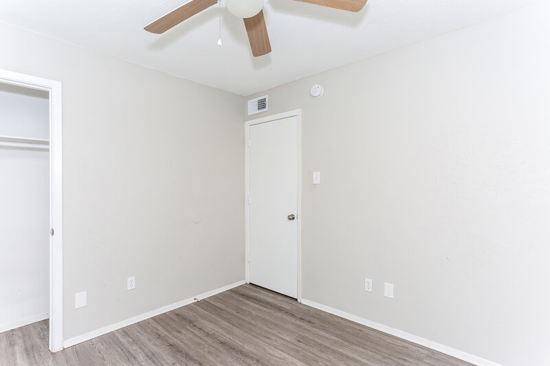 2,540/Mo, 3407 Spring Meadows Dr Arlington, TX 76014 Bedroom View 3