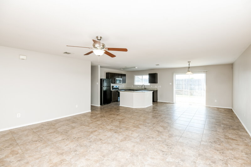 1,995/Mo, 8320 Autumn Creek Trail Fort Worth, TX 76134 Living Room View 3