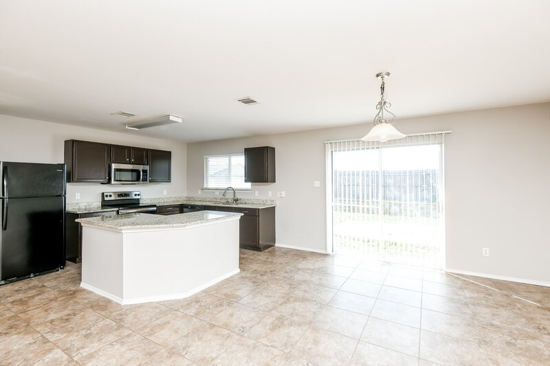 1,995/Mo, 8320 Autumn Creek Trail Fort Worth, TX 76134 Dining Room View