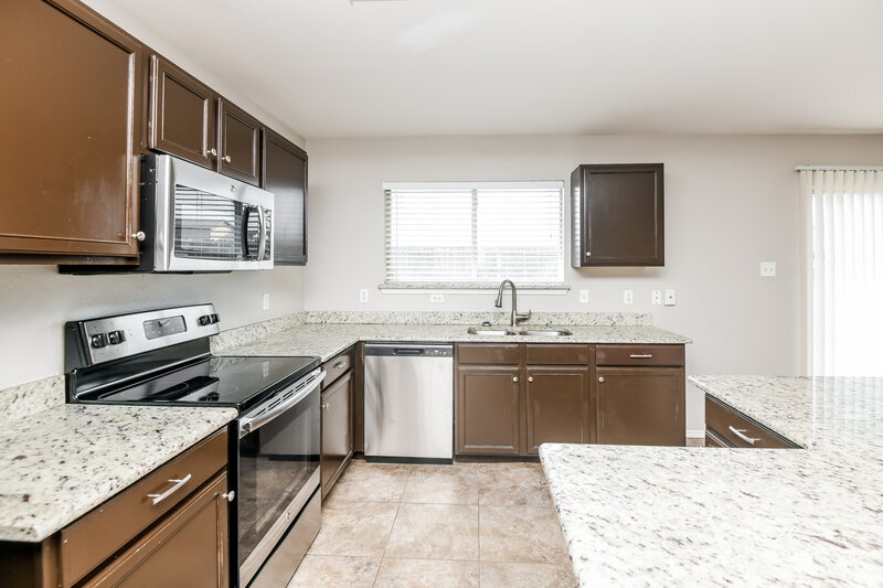 1,995/Mo, 8320 Autumn Creek Trail Fort Worth, TX 76134 Kitchen View