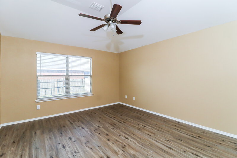 2,480/Mo, 2429 Galemeadow Dr Fort Worth, TX 76123 Main Bedroom View 2
