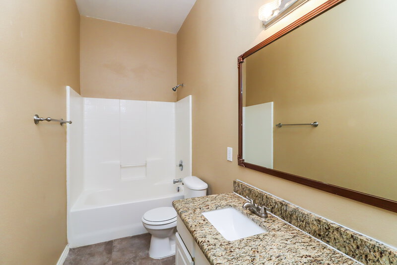 2,480/Mo, 2429 Galemeadow Dr Fort Worth, TX 76123 Bathroom View