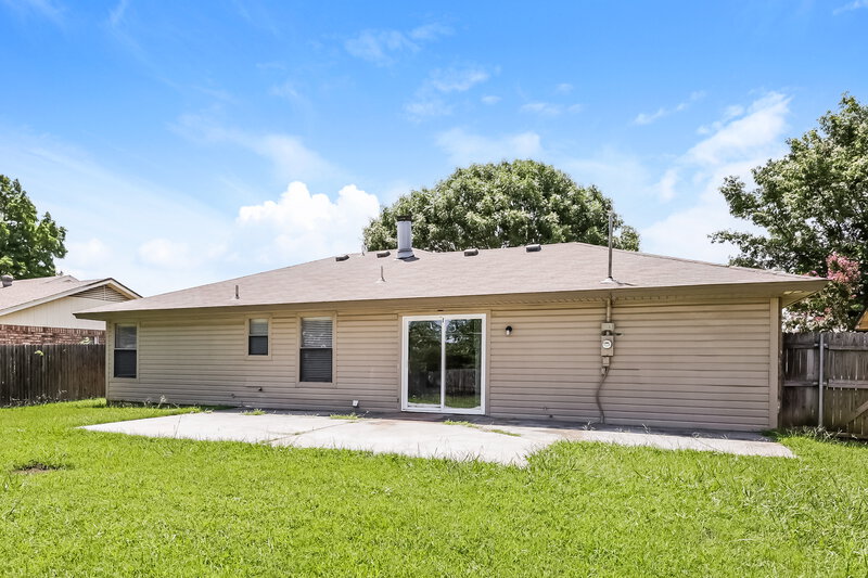 2,240/Mo, 611 Stell Ave Mansfield, TX 76063 Rear View