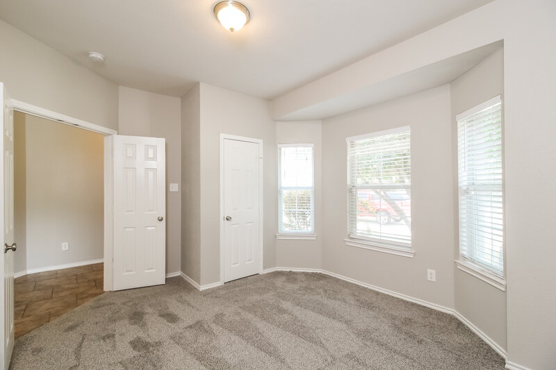 2,330/Mo, 10048 Iron Ridge Dr Fort Worth, TX 76140 Misc View 9