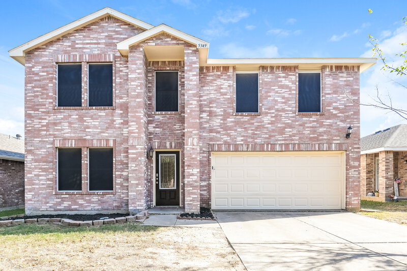 2,320/Mo, 5349 Royal Birkdale Dr Fort Worth, TX 76135 External View