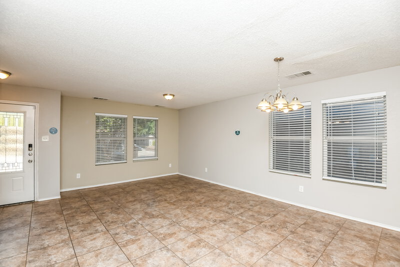2,320/Mo, 5349 Royal Birkdale Dr Fort Worth, TX 76135 Dining Room View