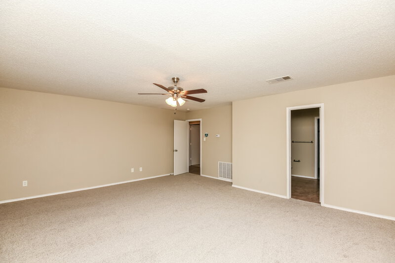 2,320/Mo, 5349 Royal Birkdale Dr Fort Worth, TX 76135 Main Bedroom View 2