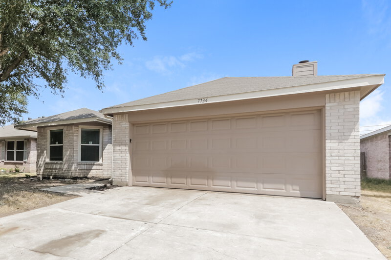 2,070/Mo, 7734 Kirkland Ct Dallas, TX 75237 Front View