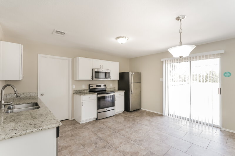 2,070/Mo, 7734 Kirkland Ct Dallas, TX 75237 Kitchen View