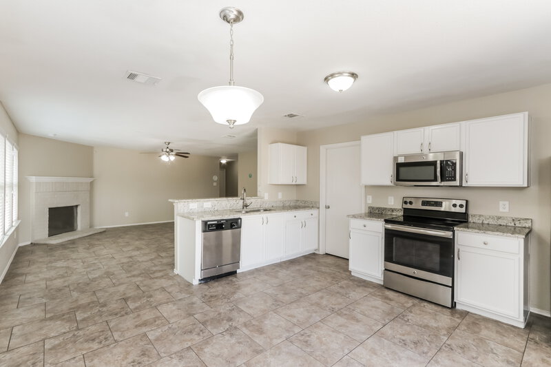 2,070/Mo, 7734 Kirkland Ct Dallas, TX 75237 Kitchen View 2