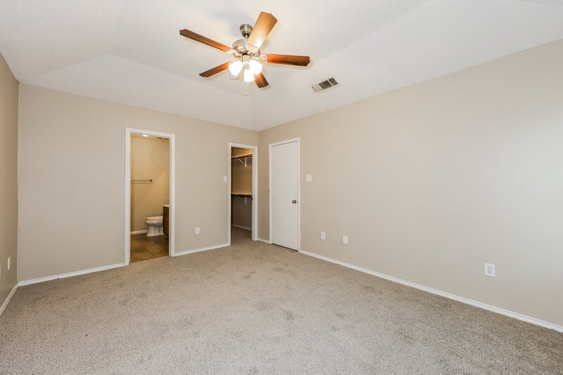 1,915/Mo, 8736 Eaglestone Way Keller, TX 76244 Main Bedroom View 2