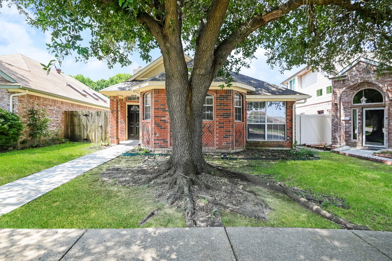 2,195/Mo, 961 Remington Trail Mesquite, TX 75181 Front View 3