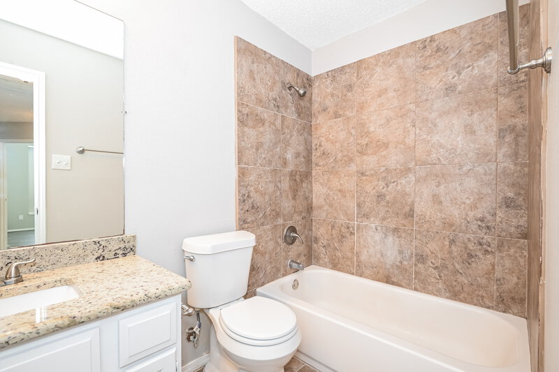 2,195/Mo, 961 Remington Trail Mesquite, TX 75181 Bathroom View
