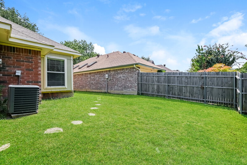 2,195/Mo, 961 Remington Trail Mesquite, TX 75181 Rear View 3