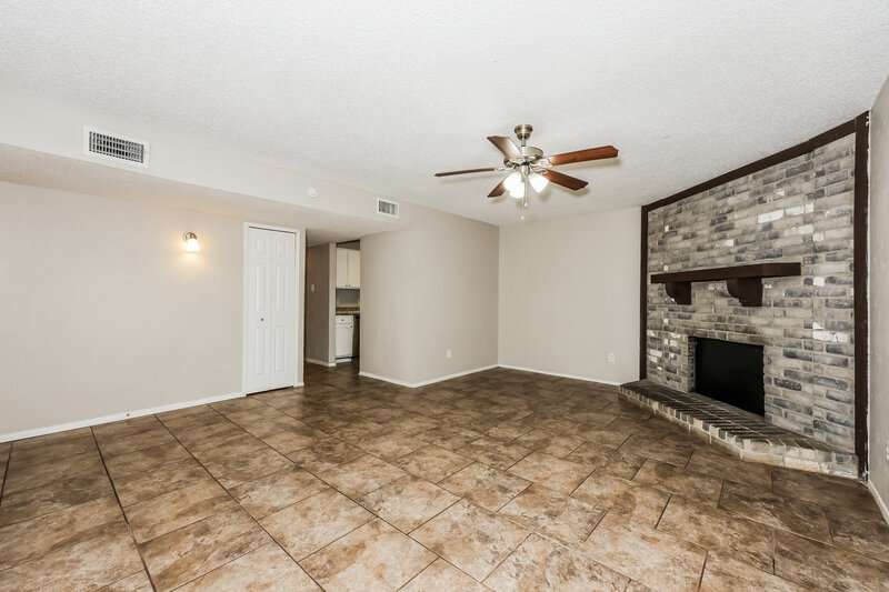 1,760/Mo, 1522 Sunset Ln Duncanville, TX 75137 Living Room View