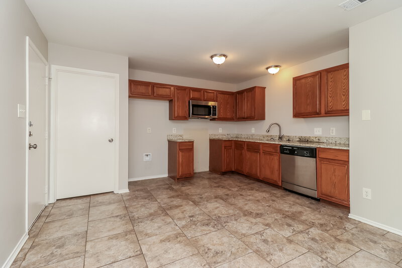 2,153/Mo, 5247 Tato Dr Dallas, TX 75211 Kitchen View