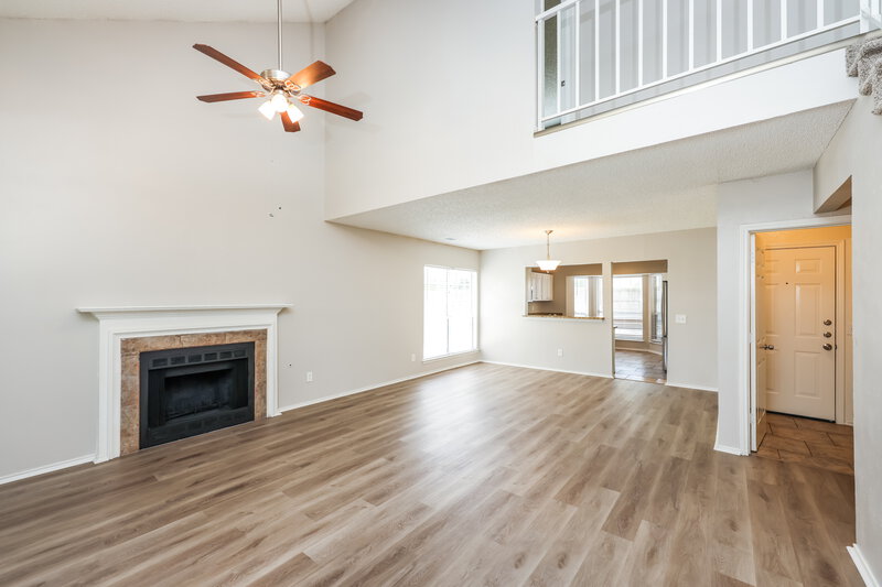 2,735/Mo, 928 Eagle Dr DeSoto, TX 75115 Living Room View