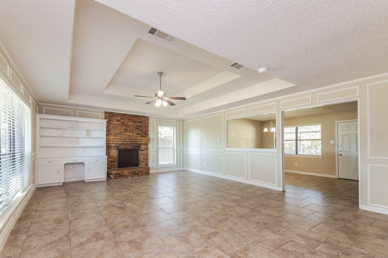 0/Mo, 3909 Cheyenne Dr Rowlett, TX 75088 Living Room View